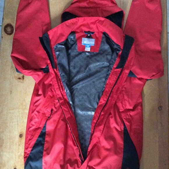Snowboarding Men's Red Columbia Titanium Series with Omni‑Heat - Size L - Picture 2 of 7